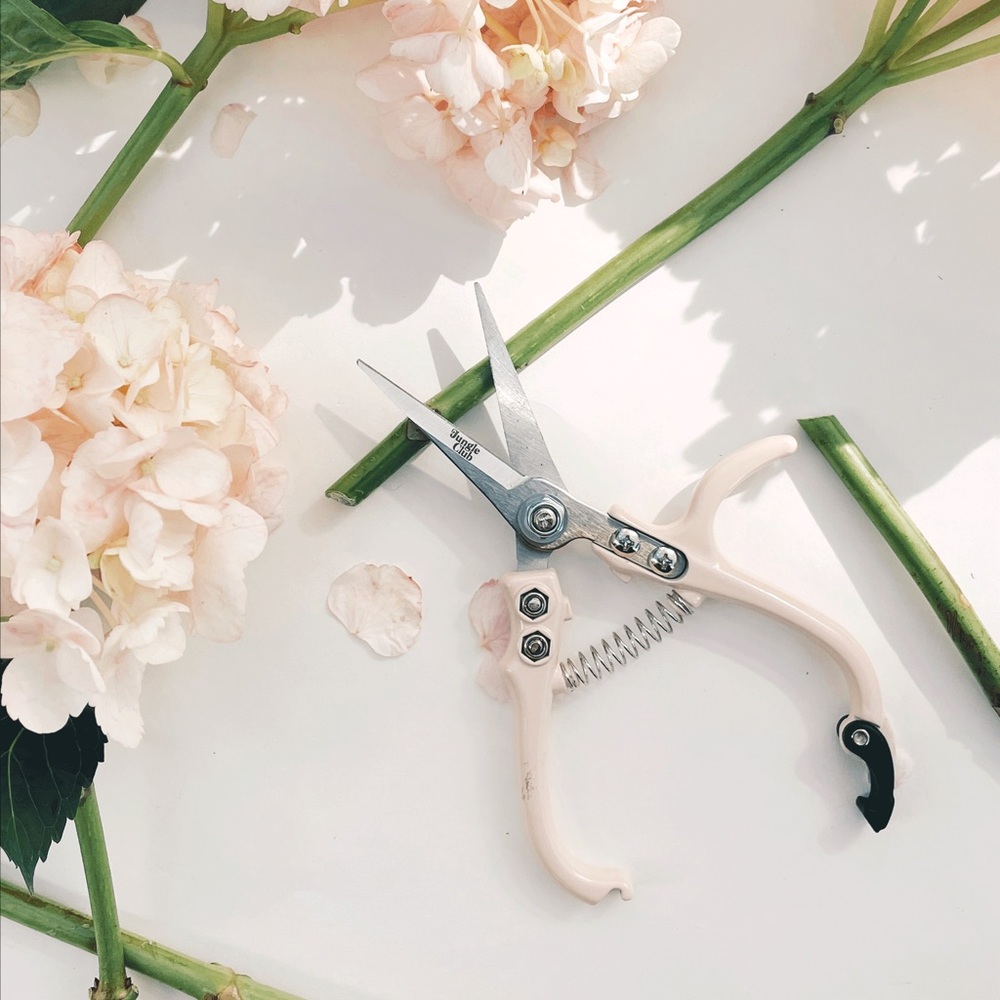 Vanilla Jungle Club Pruning Shears